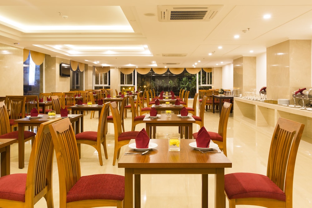 Regalia Hotel 32/50