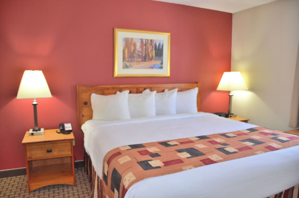 Cresthill Suites Syracuse 13/53