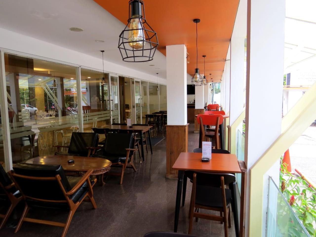 Anggrek Gandasari Hotel 22/34