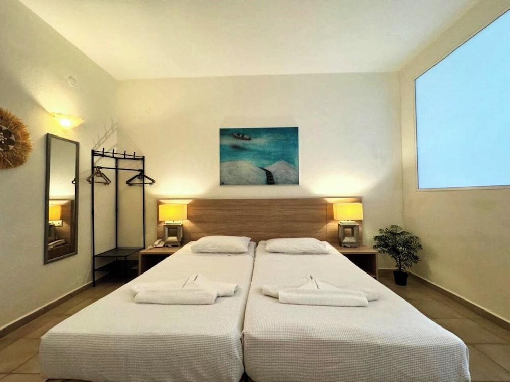 Xenios Possidi Paradise Hotel 10/50