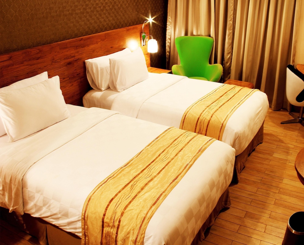 Hariston Hotel And Suites 22/53