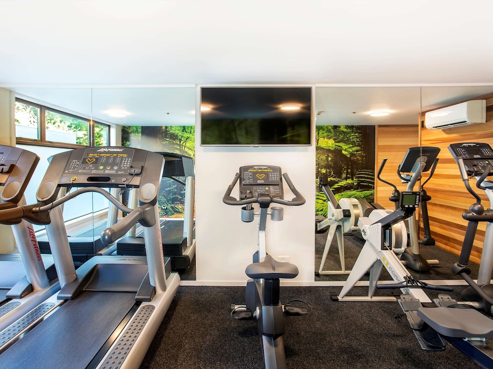 NOVOTEL QUEENSTOWN LAKESIDE 23/50