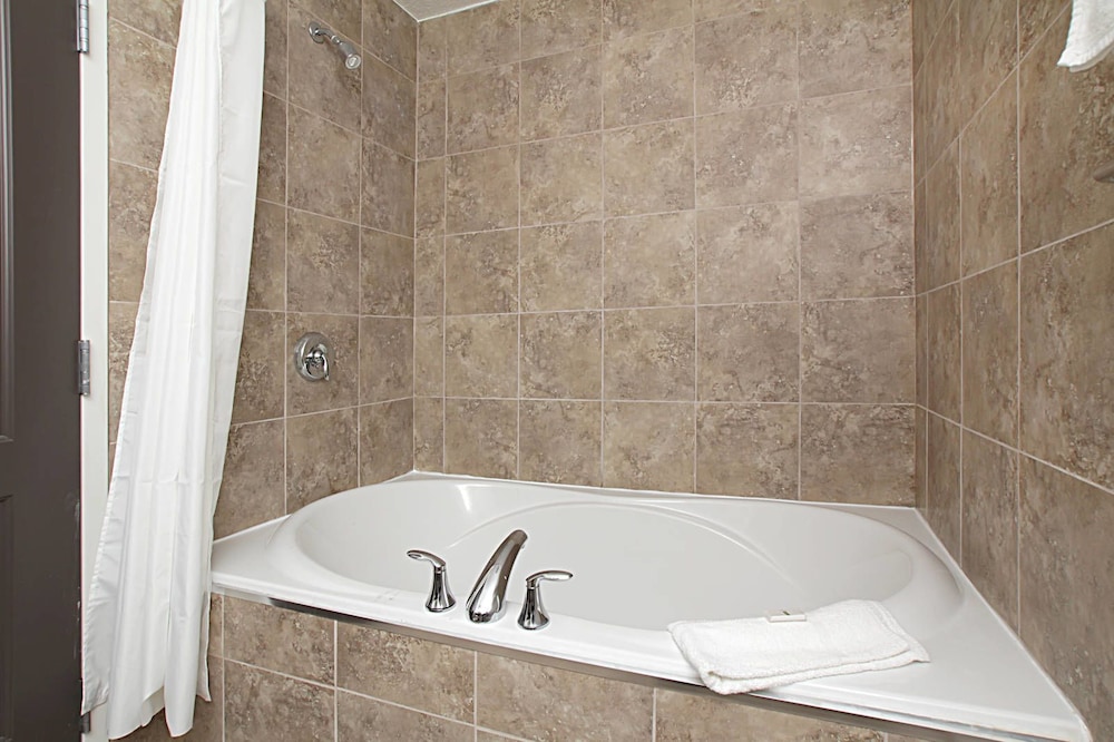 Travelodge By Wyndham Wetaskiwin 14/27