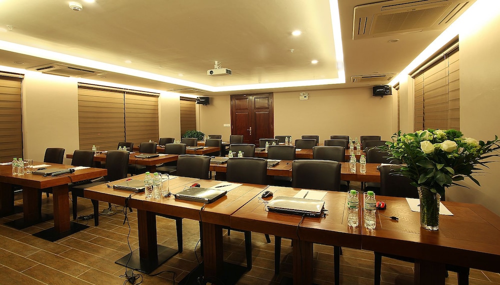 Western Hanoi Hotel 57/63