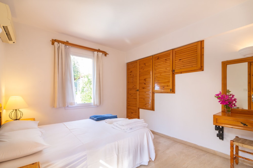 1 BEDROOM, APARTMENT, SEA VIEW, BALCONY