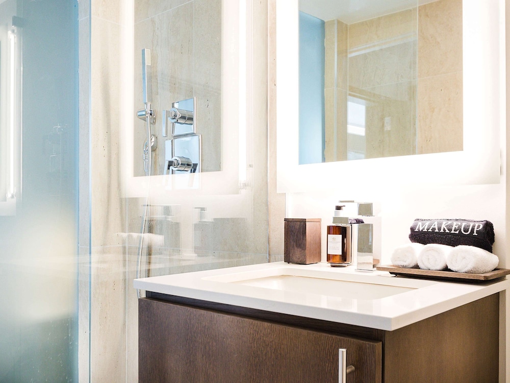 Iberostar Waves Miami Beach 21/60