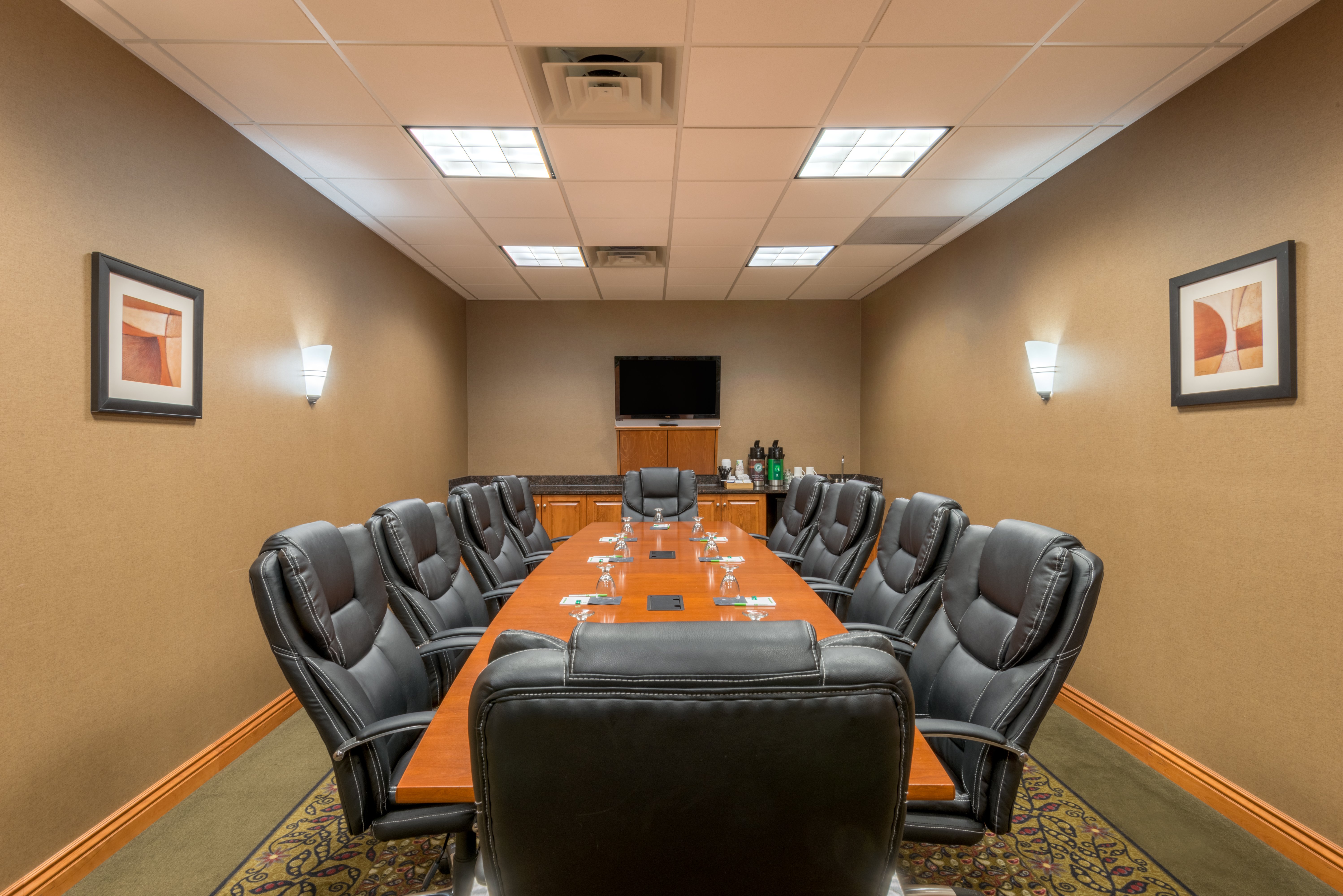 Holiday Inn Casper East - Medical Center 54/63