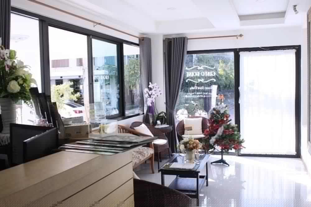 Gusto House 40/64