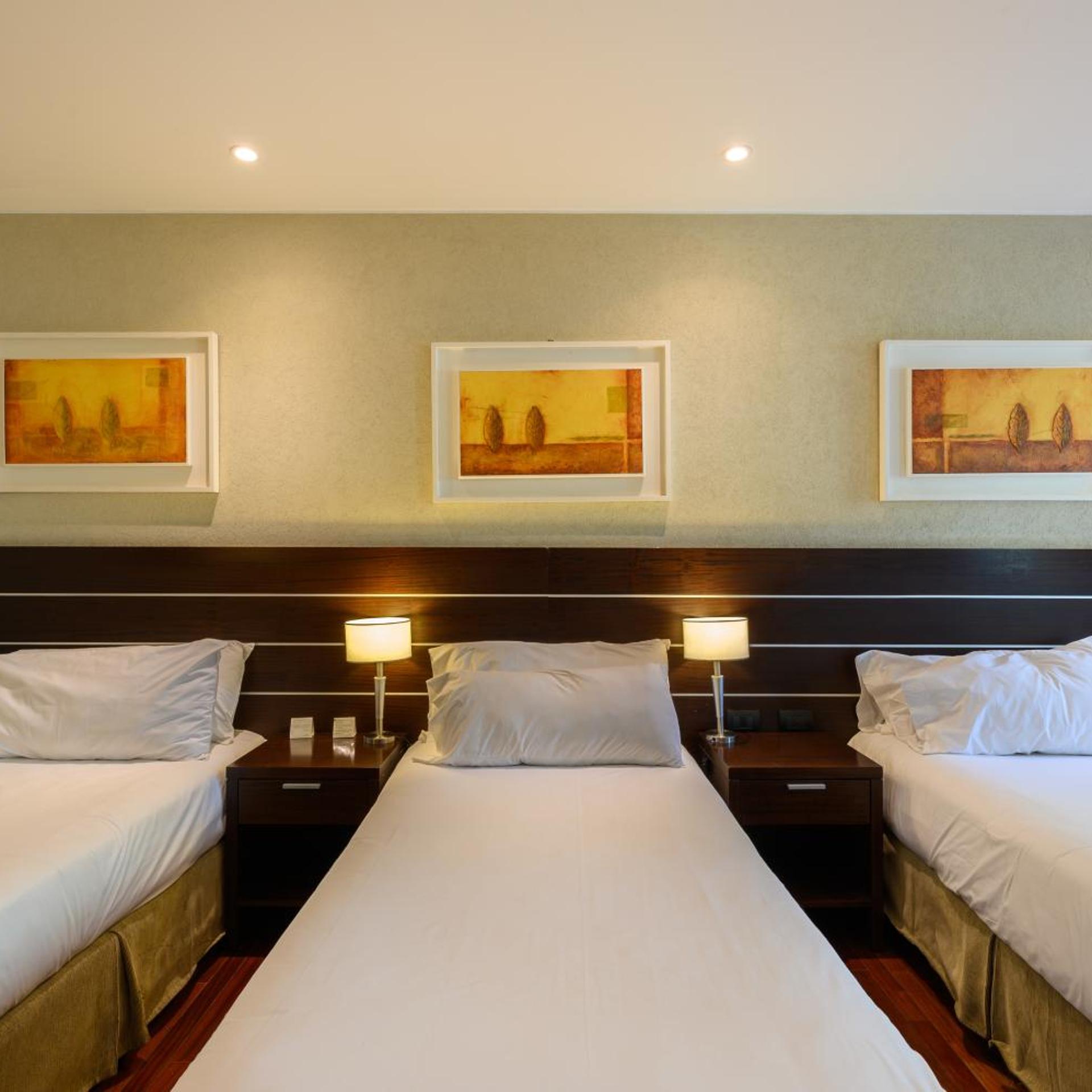 Orfeo Suites Hotel 10/50