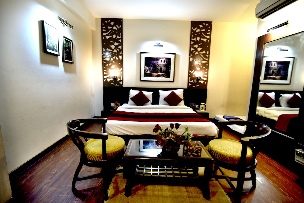Crystal Inn Hotel 26/50