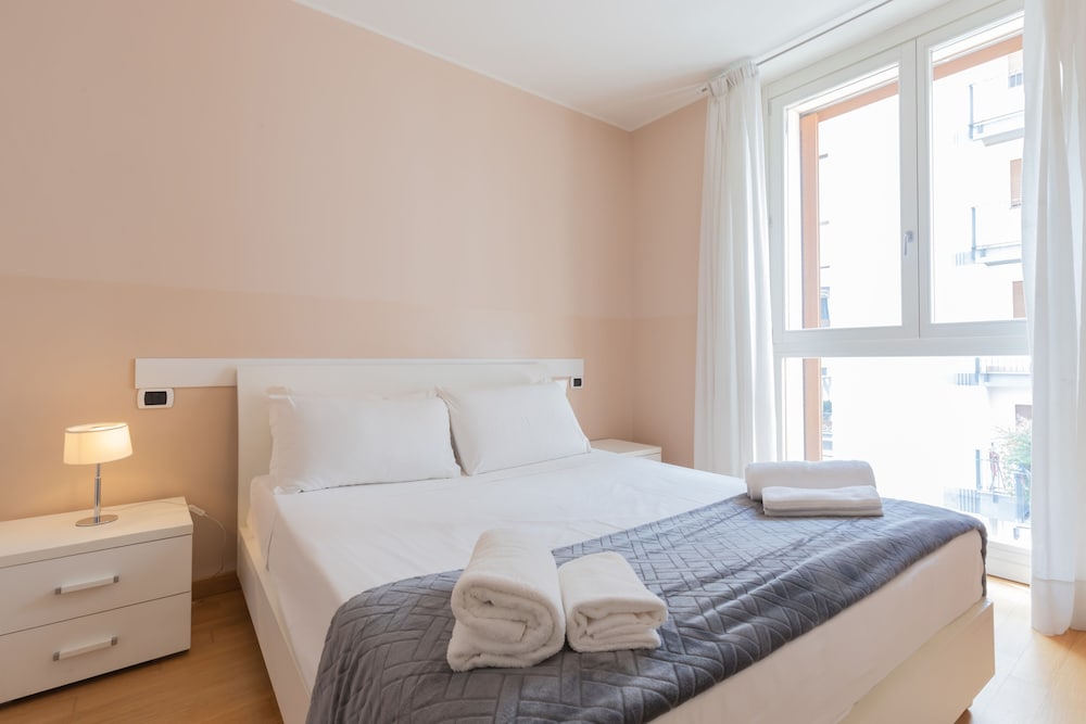 1 BEDROOM, DELUXE, APARTMENT, VIA ERCOLE OLDOFREDI 7