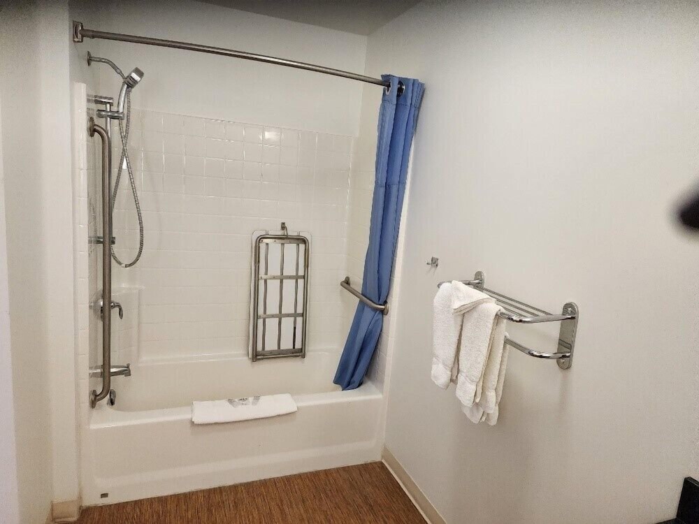 Motel6 Moosomin, SK 34/37
