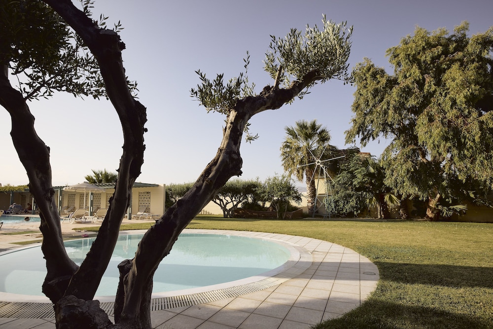 Tylissos Beach Hotel - Adults Only 60/66