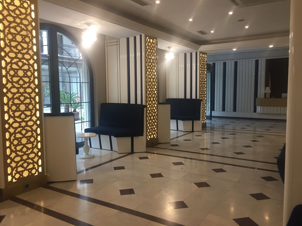Mara Palace Hotel 12/92