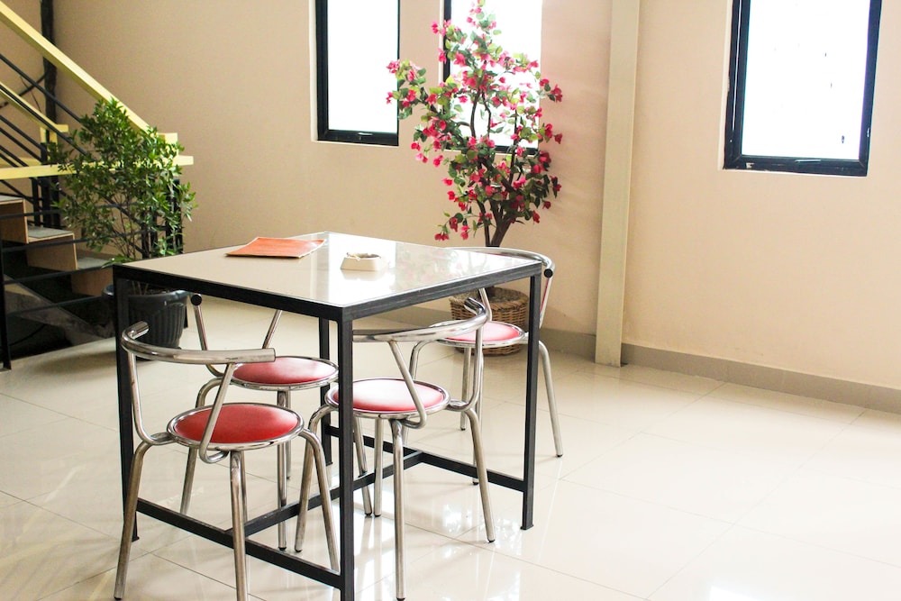 Intech Hostel 32/45