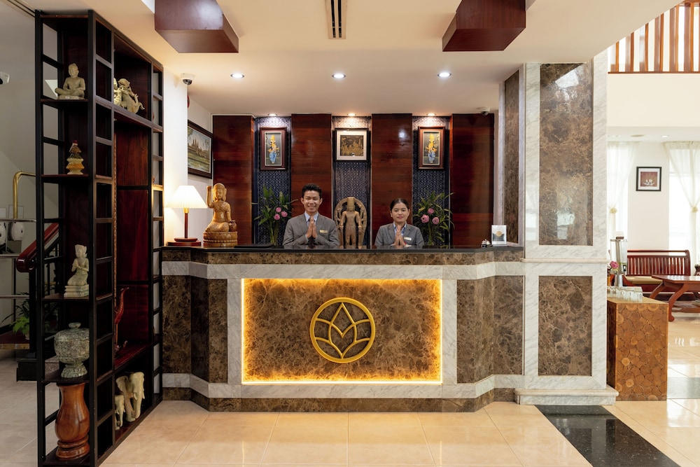 Phnom Penh Katari Hotel 8/73
