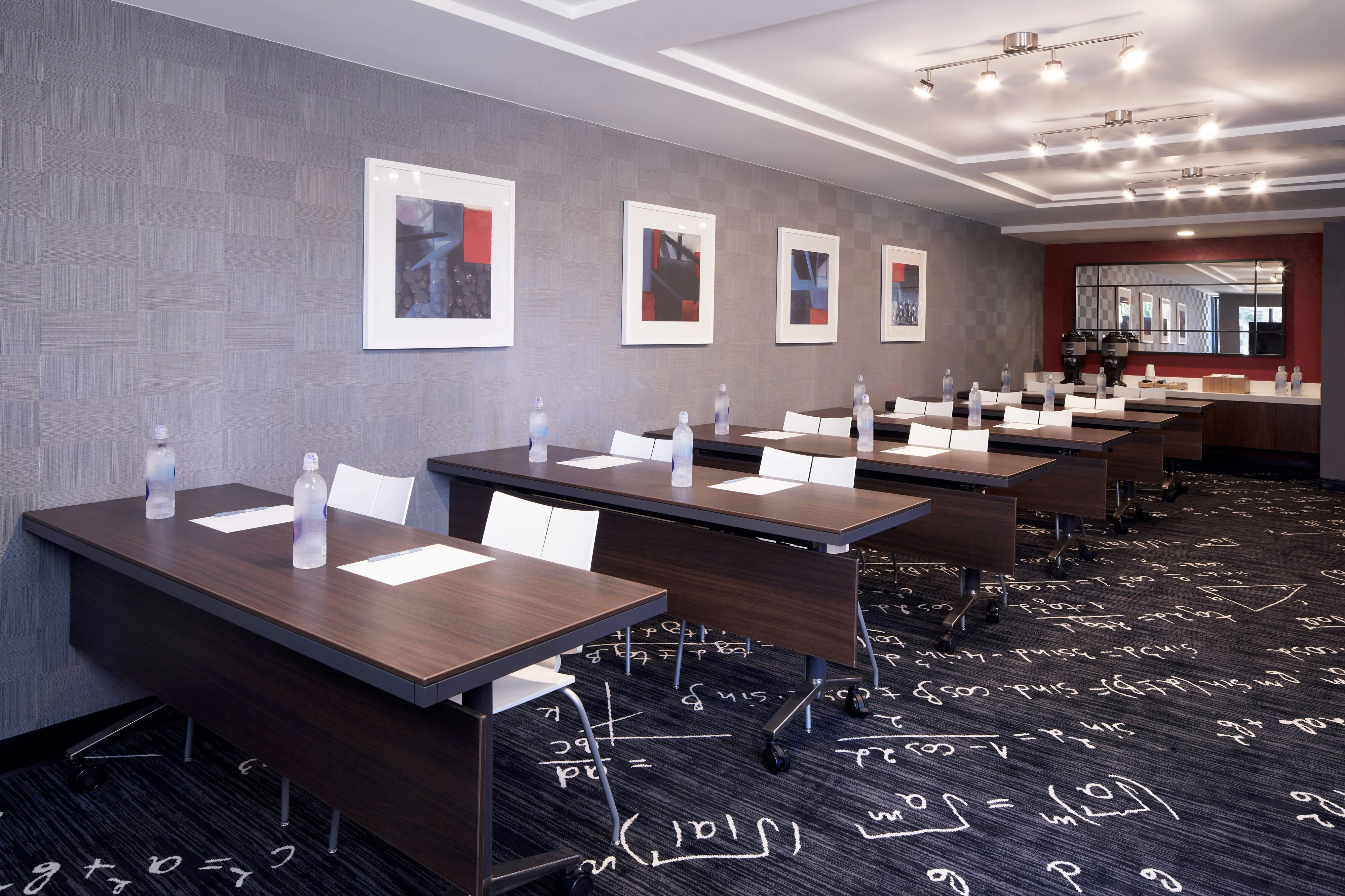 Fairfield Inn Suites By Marriott Camarillo 43/50