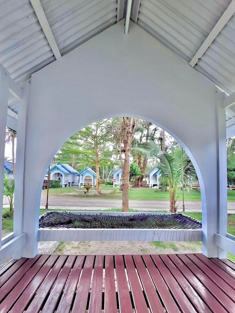Pan Beach Bungalows 21/50