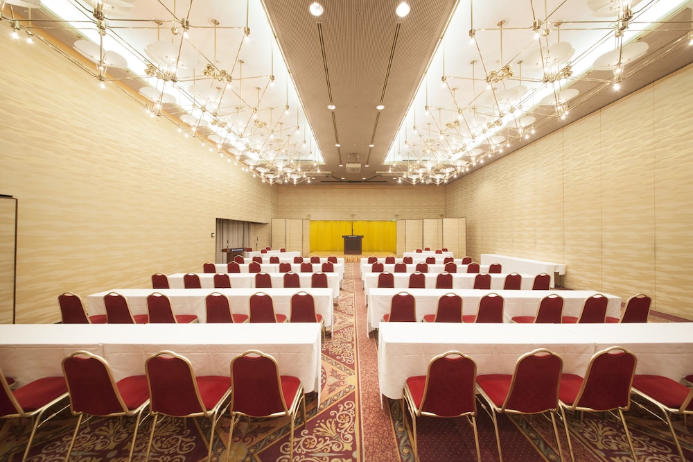 Quintessa Hotel Ogaki 63/67