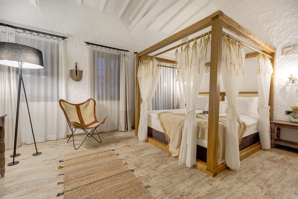 Alachi Butik Otel 42/72