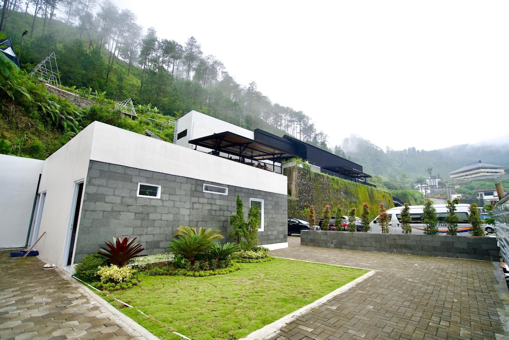 Gulala Azana Hotel and Resort Guci Tegal 46/50