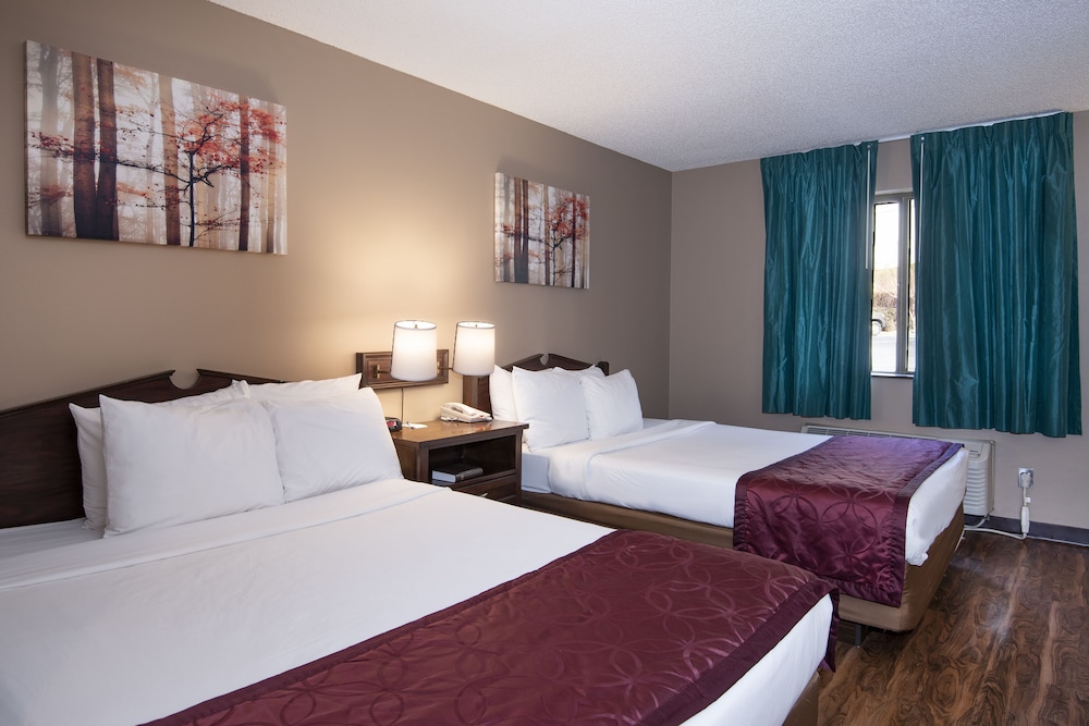 Guest Inn and Suites Midtown Medical Center 6/38