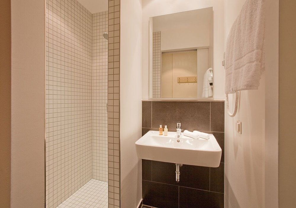 B&B Hotel Munchen-Moosach 11/24