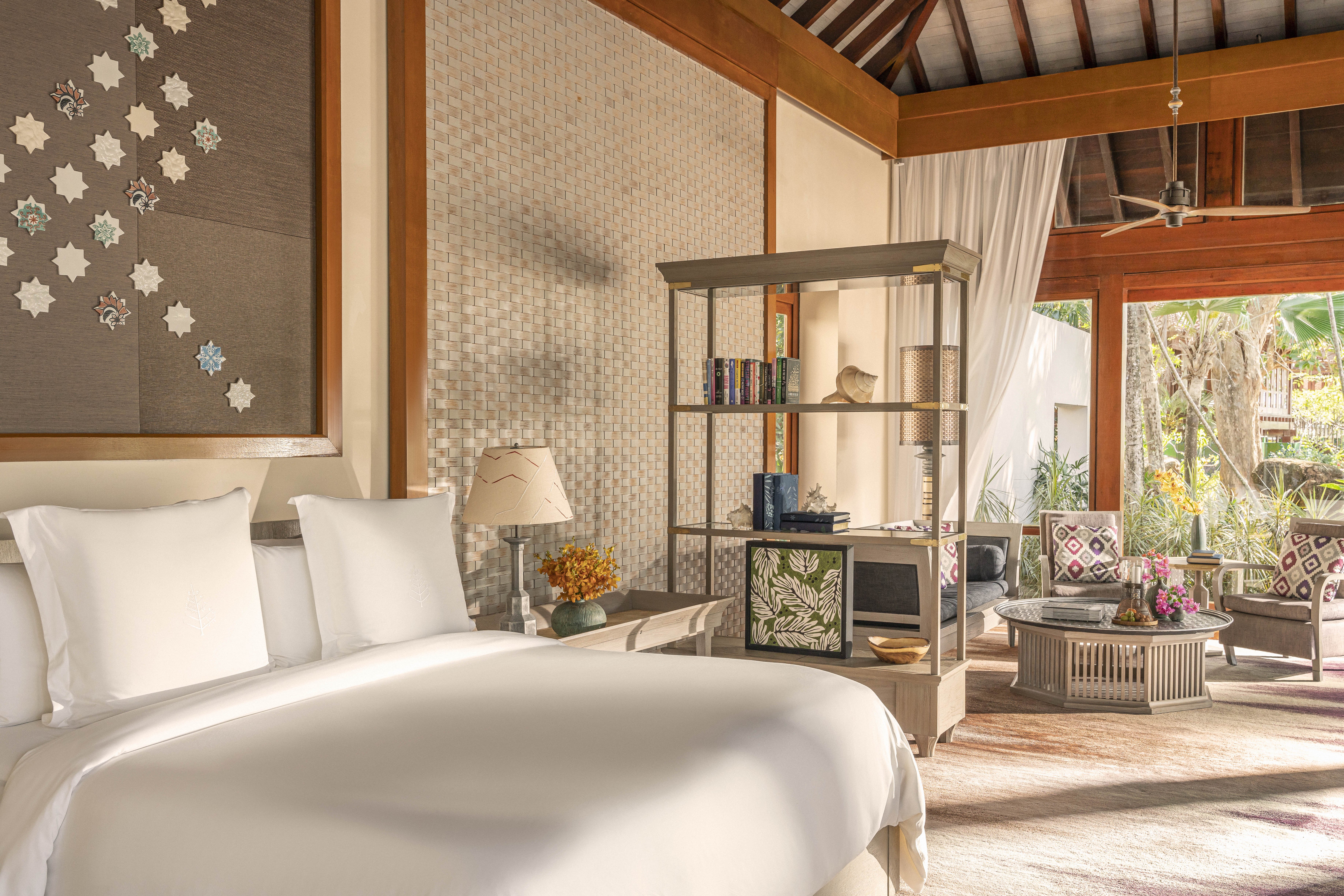 BEACH VILLA WITH PLUNGE POOL KING