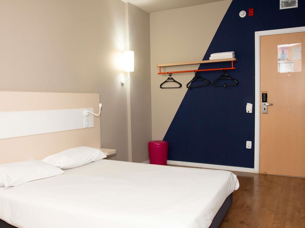 Ibis Budget Manhuacu 25/70