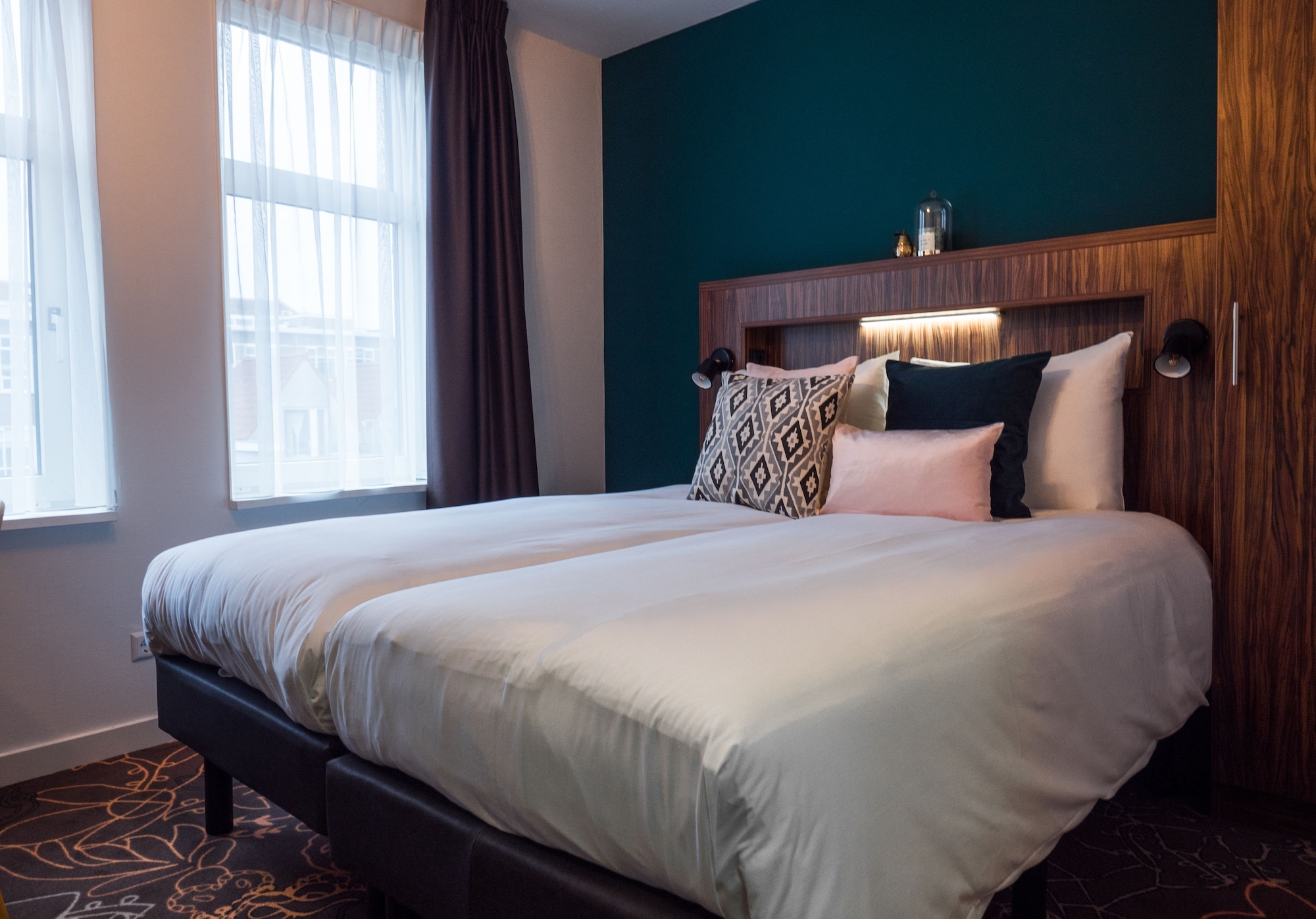 STANDARD, TWIN BEDS