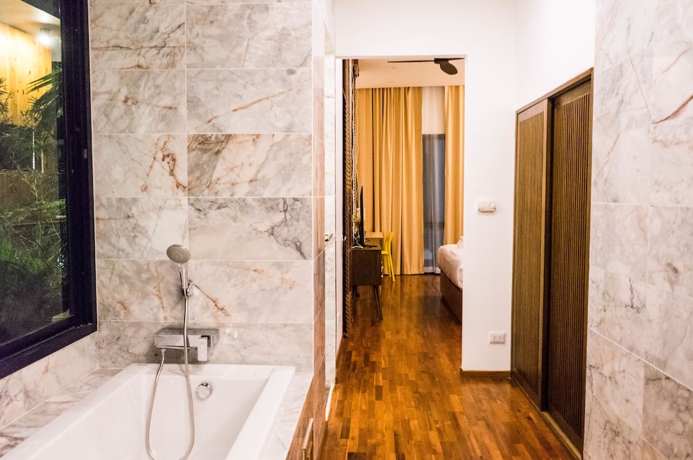 Chic Villa 6 19/61