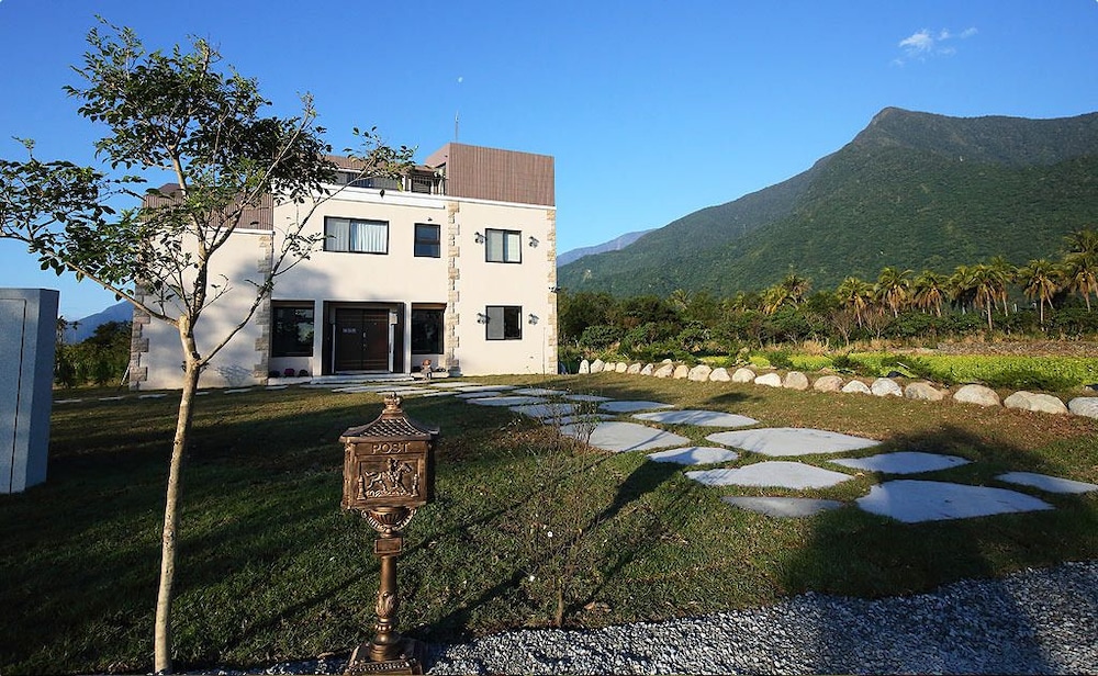 B&B Mountain View 38/50