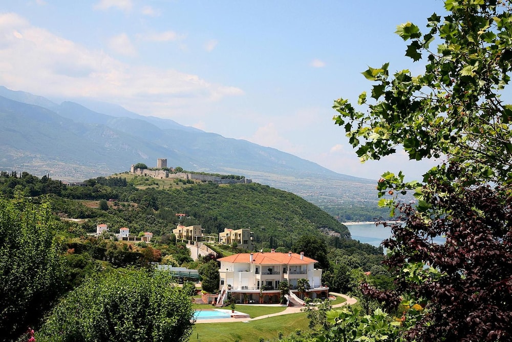 Olympus Drosos Hotel Villa 35/50
