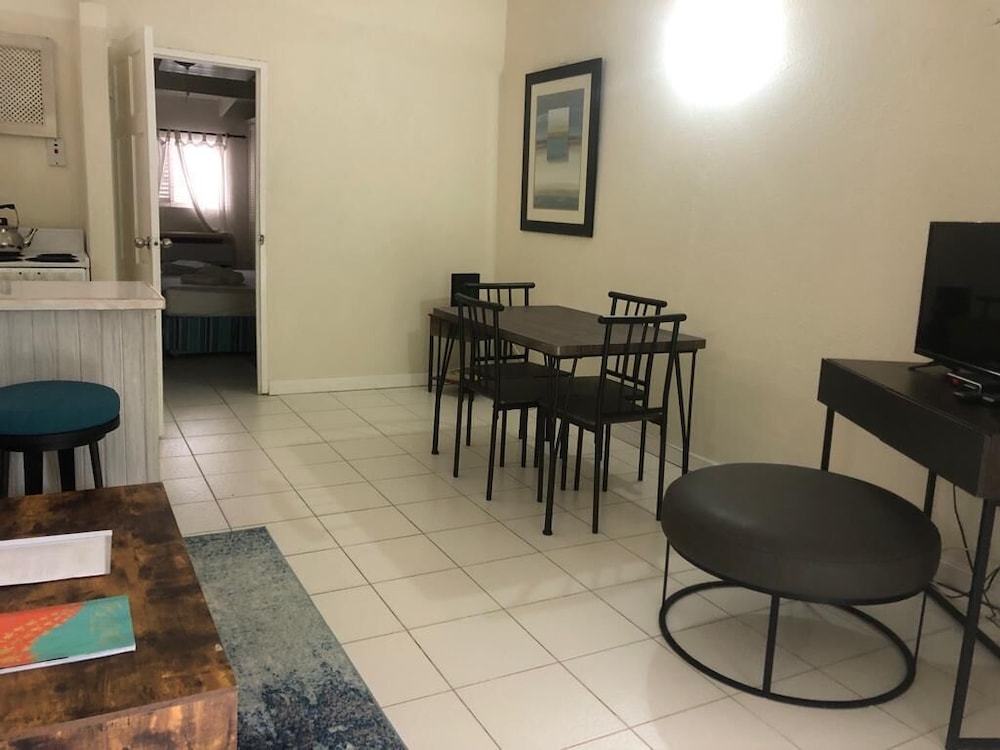 Regent Apartments 12/20