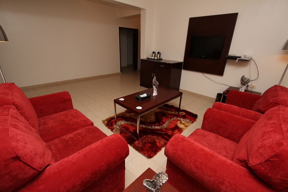 رؤوم إن المجمعة(Raoum Inn Serviced Apartments Majmma) 32/41