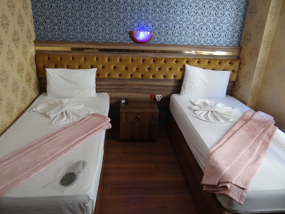 Meta Hotel 5/20