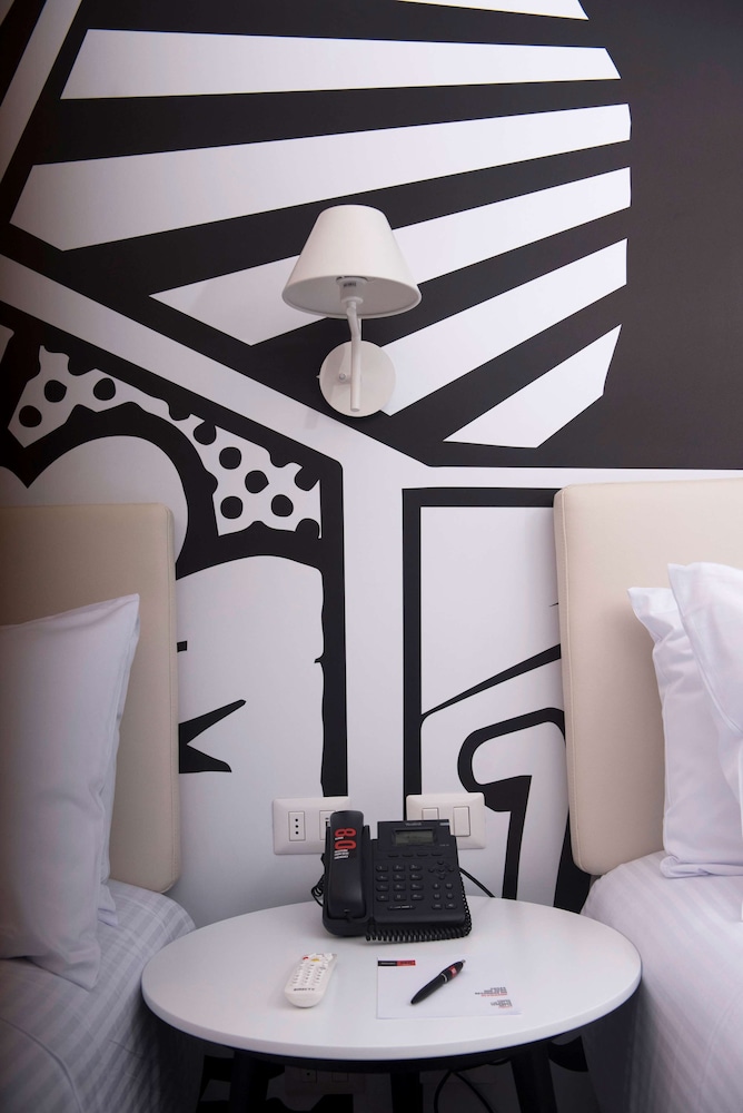 Radisson RED Miraflores 25/33