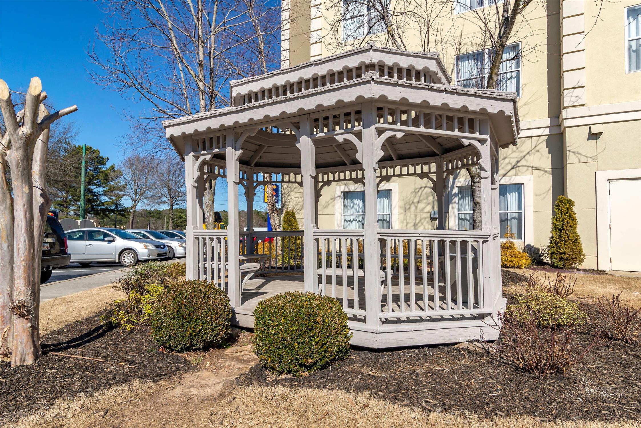 Comfort Inn & Suites Near Six Flags GA 38/38
