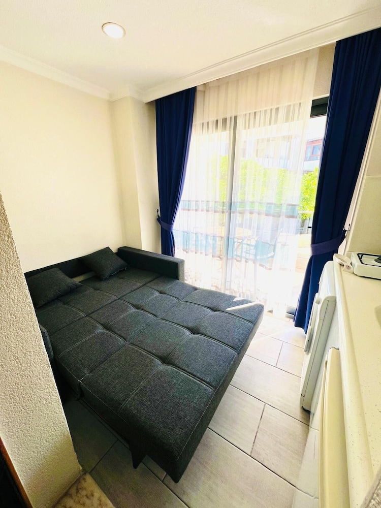 Kumsal Apart Otel Turgutreis 16/28