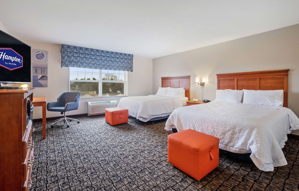 Hampton Inn & Suites Rockland 30/81