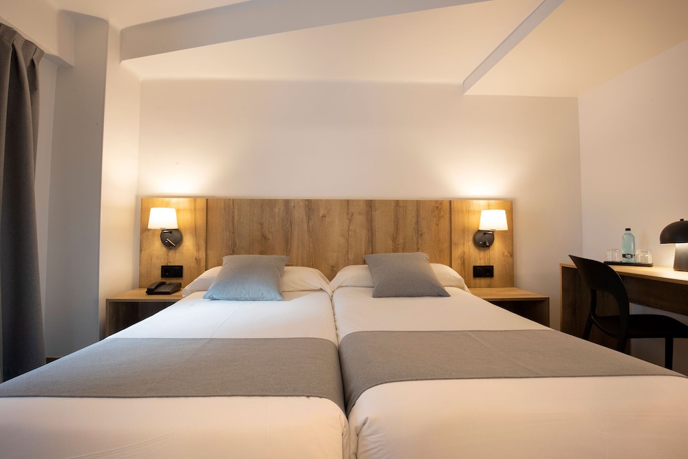 Hotel Cervol 7/44
