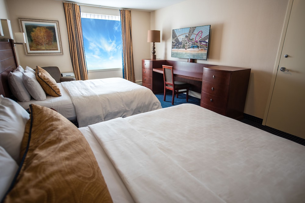 West Edmonton Mall Inn 10/55