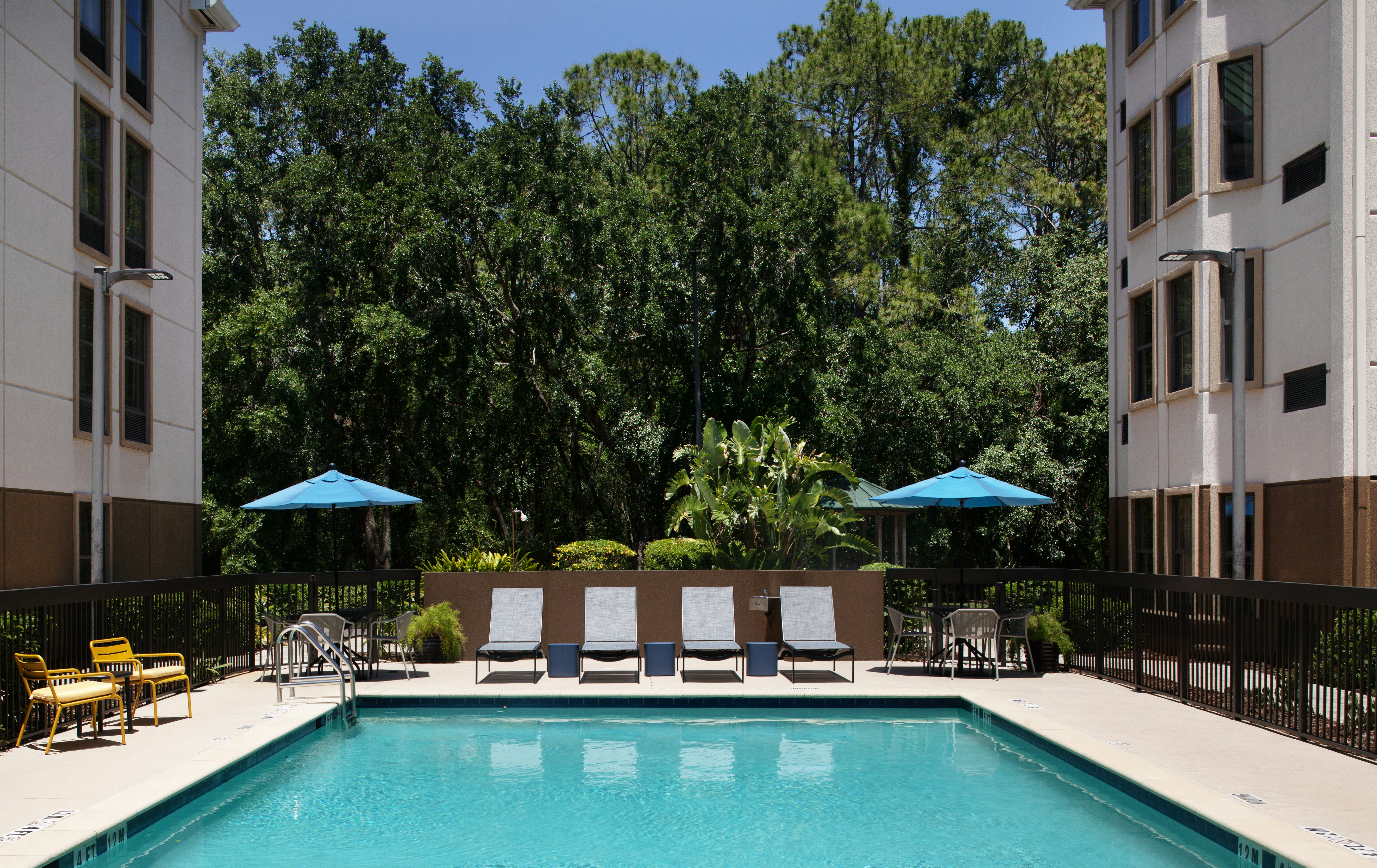 Hampton Inn and Suites Tampa North 42/44