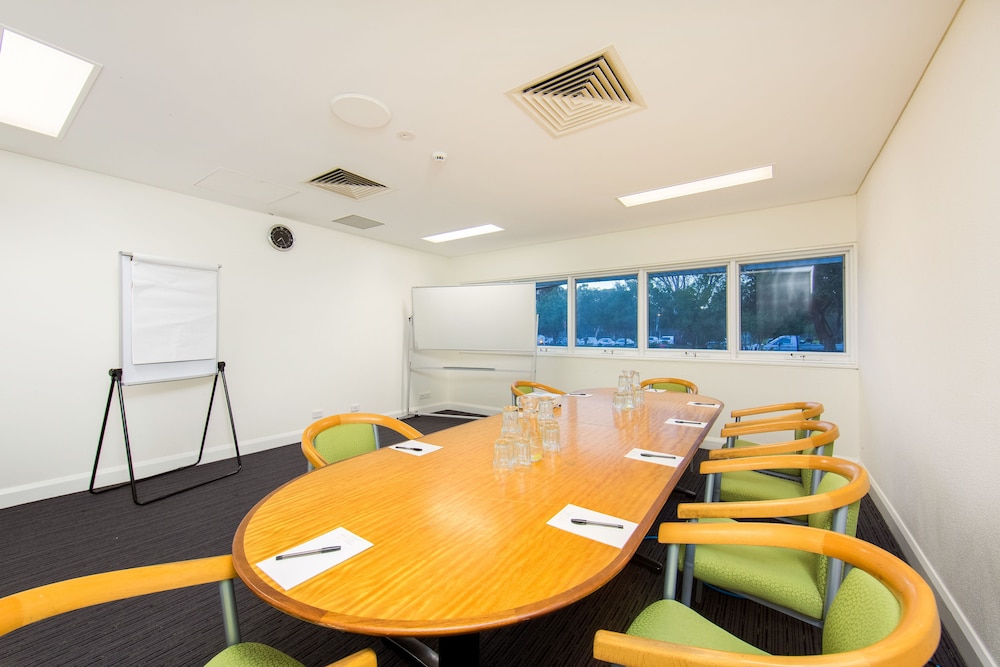 Thurgoona Country Club Resort 43/56