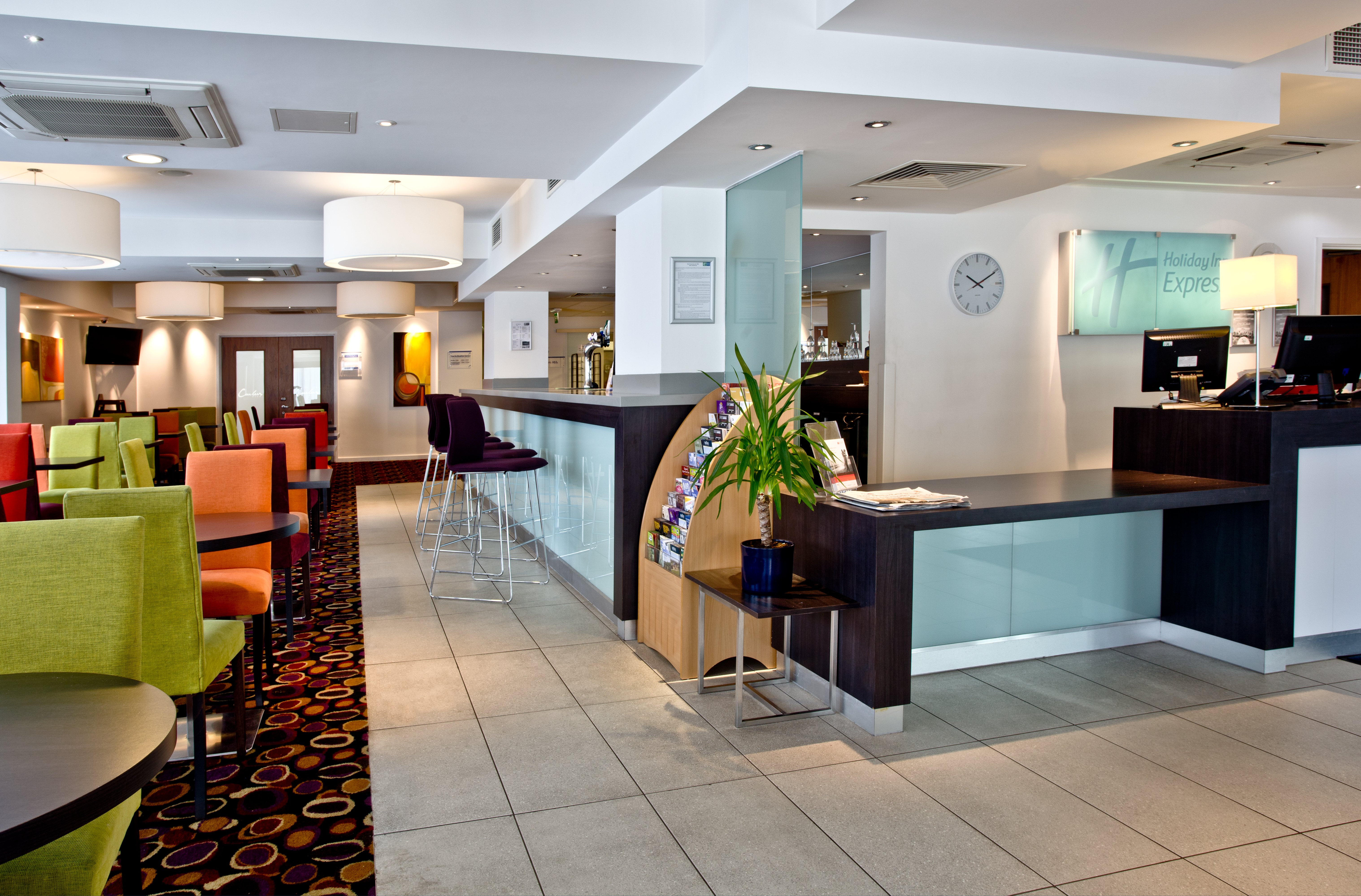 HOLIDAY INN EXPRESS BIRMINGHAM-SOUTH A45 8/30