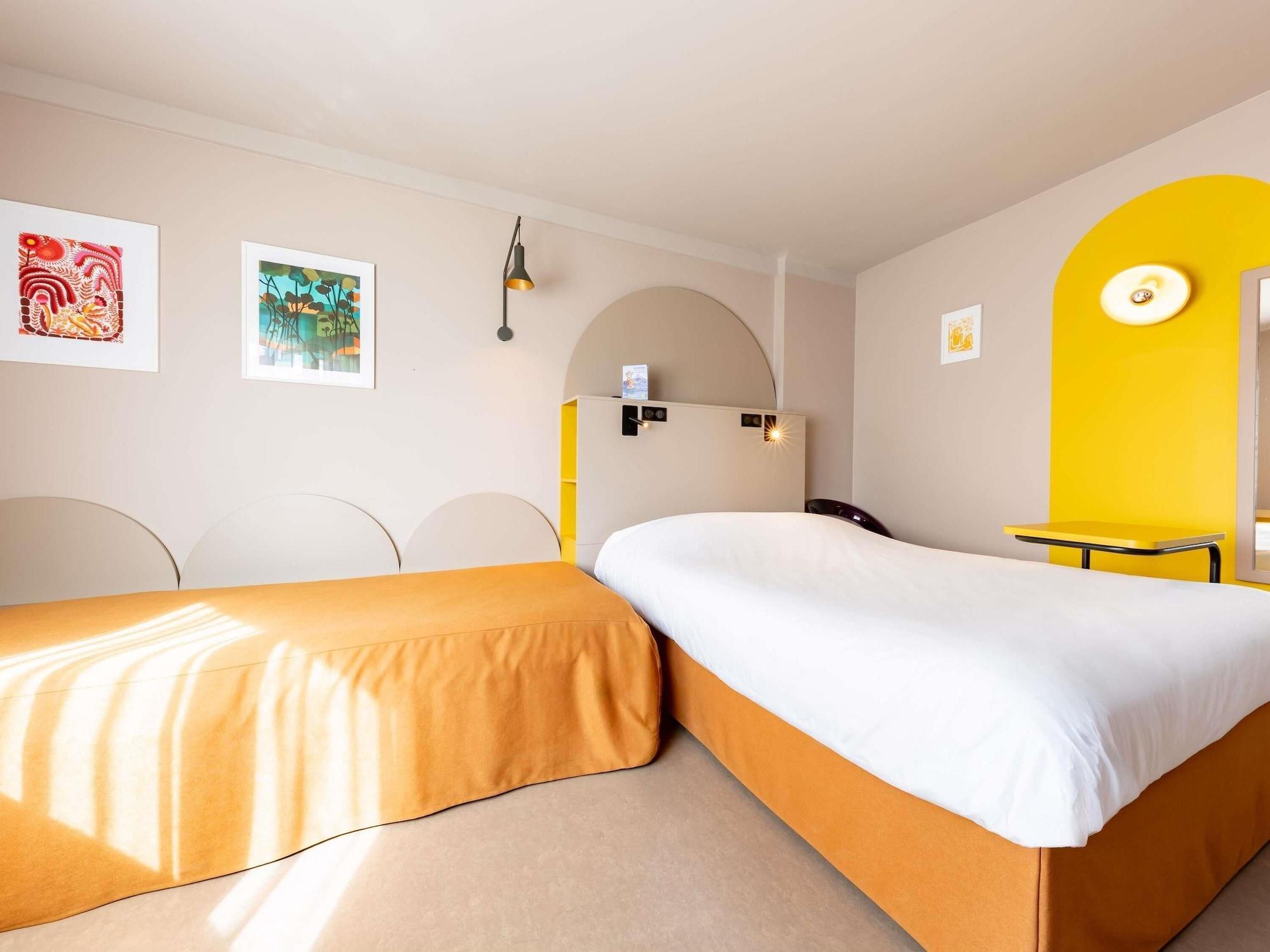 Family, Multiple Beds