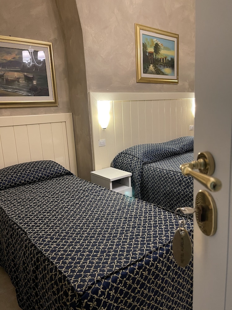 Hotel Aurelia 32/45
