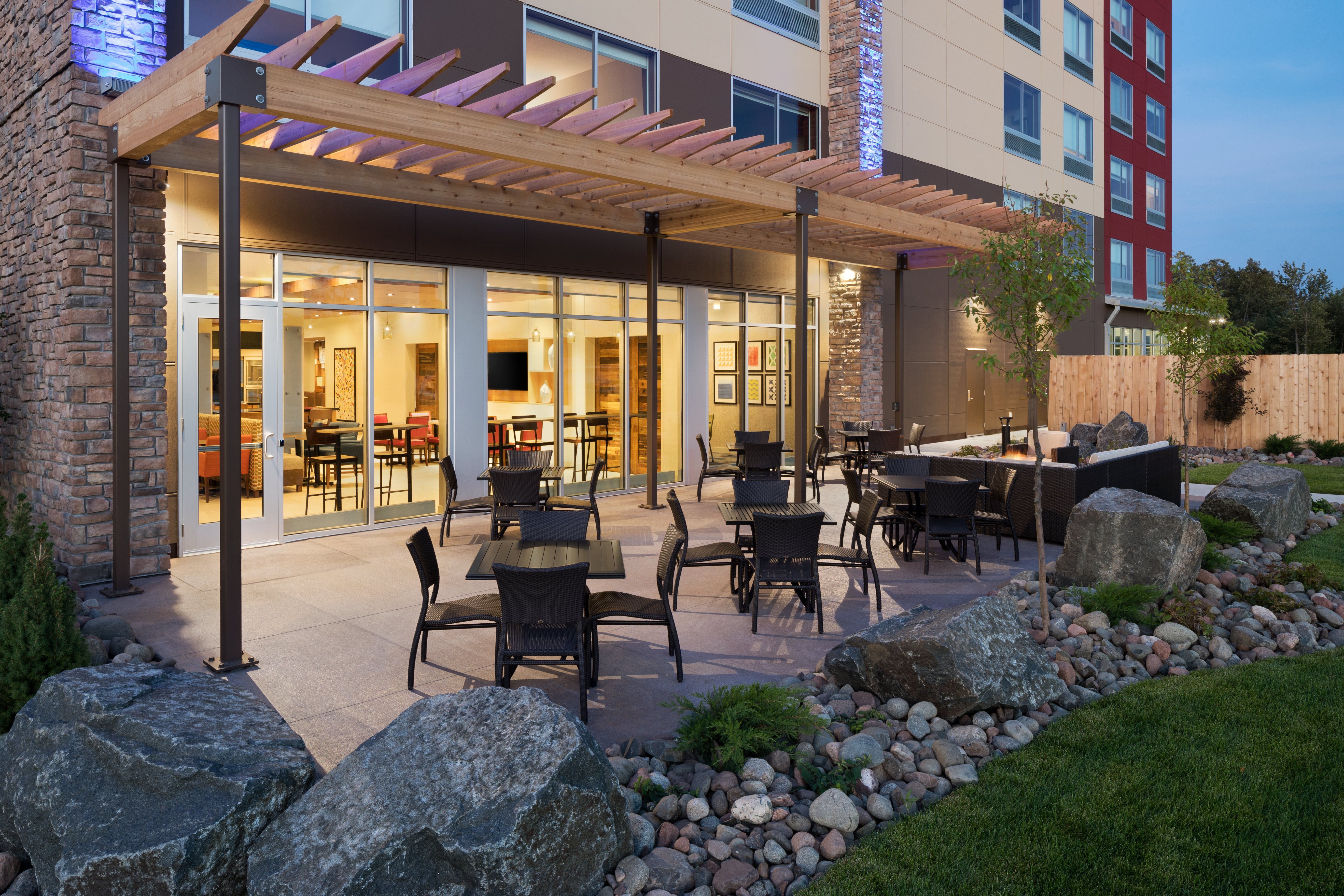 Holiday Inn Express And Suites Duluth North Miller Hill 59/59