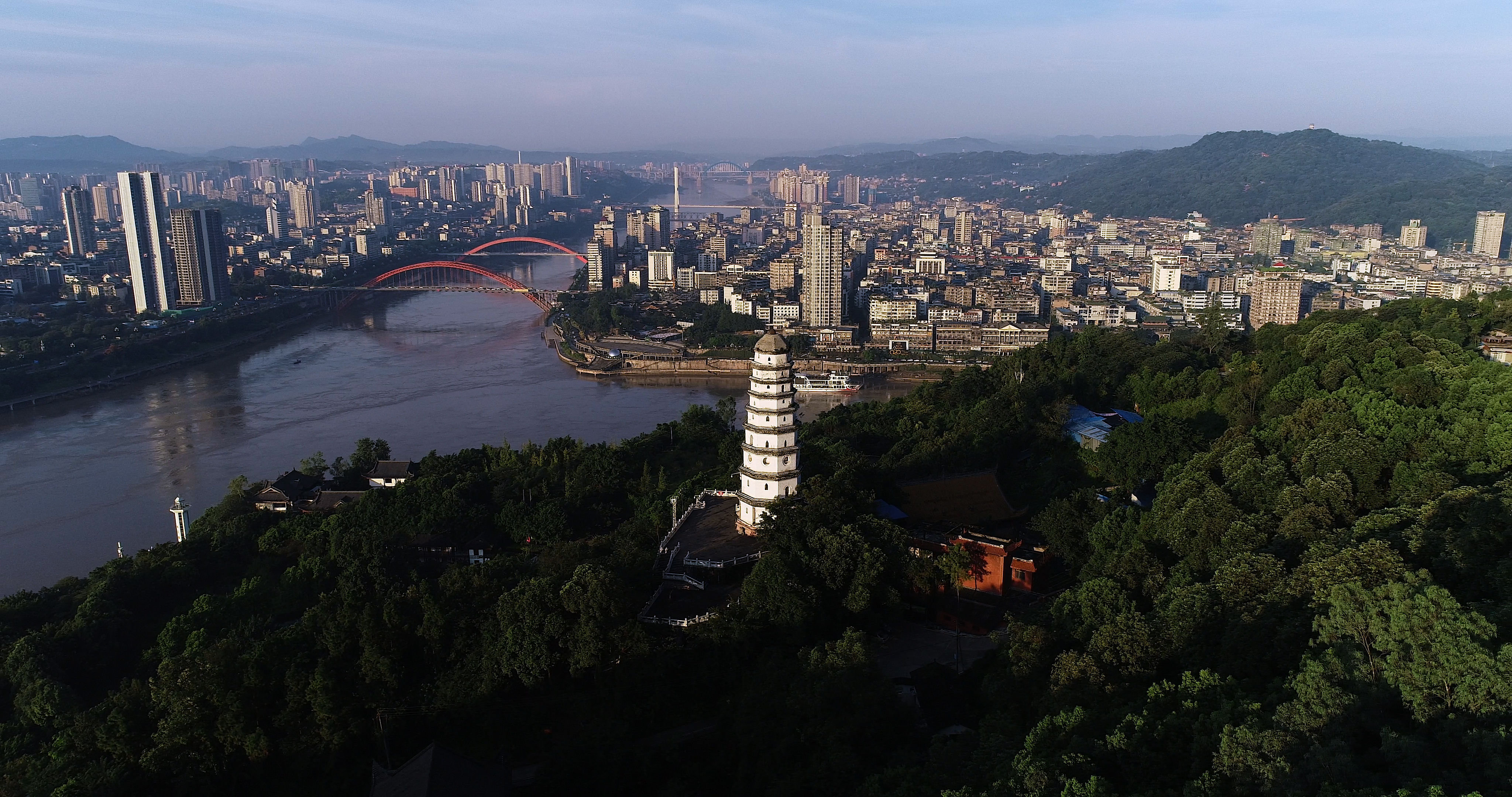 Crowne Plaza Yibin 33/36