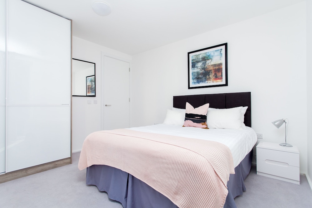 1 BEDROOM, SUPERIOR, APARTMENT